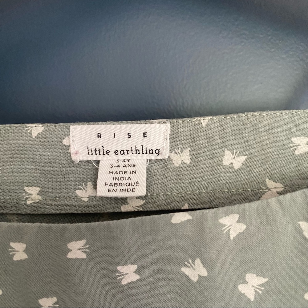 Little Earth Sage Green Butterfly Print Fabric size 3-4 kids - Picture 4 of 8